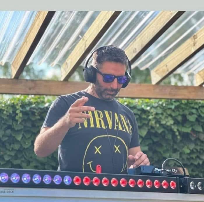 DJ Mike performing